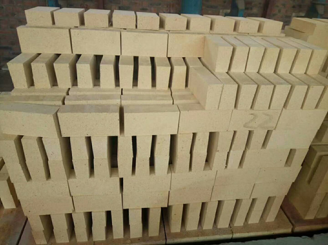 贵阳耐火砖.jpg
